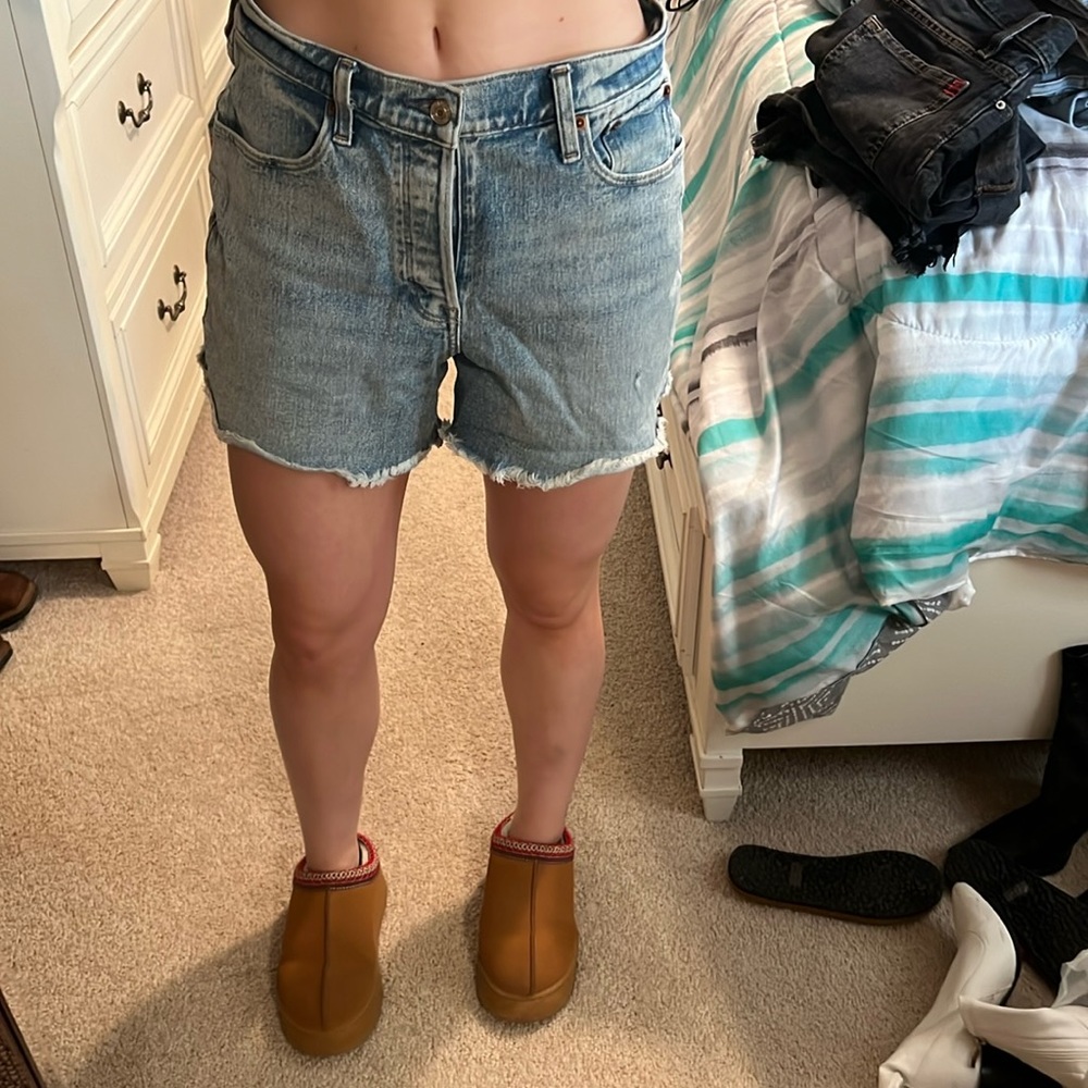 Size 27/4 Abercrombie shorts